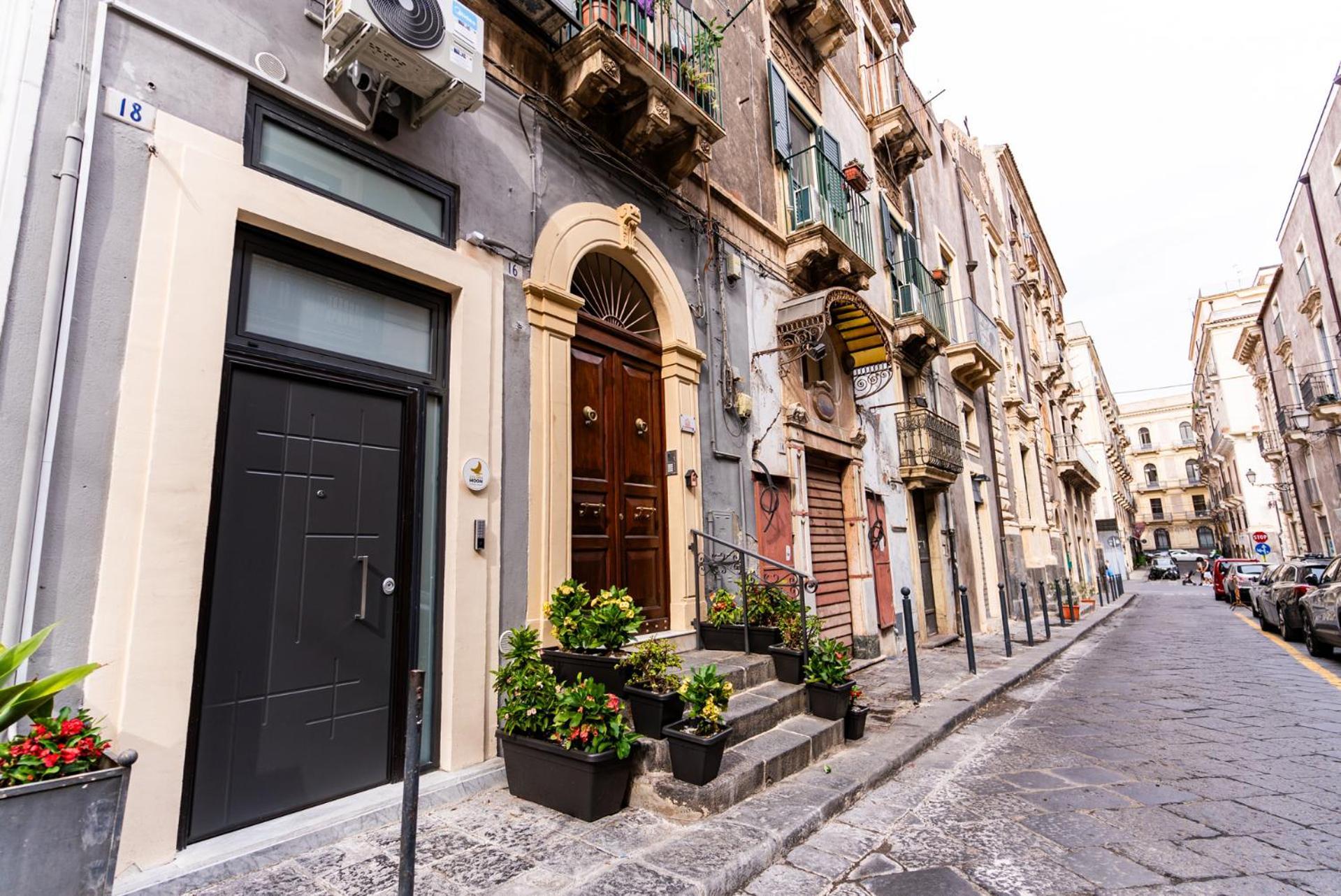 Golden Moon Holiday House Catania Exterior photo